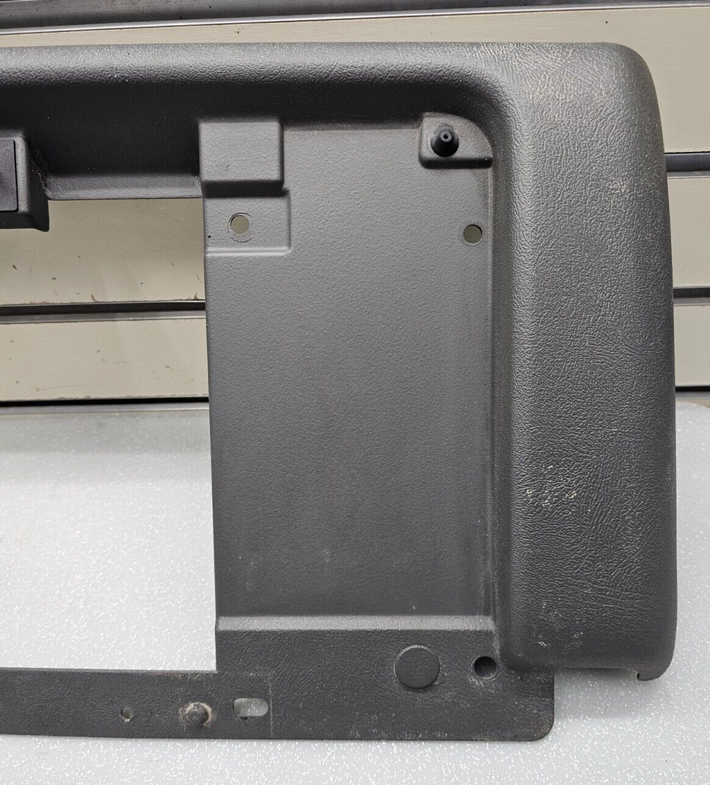 🔥03-06 Silverado Sierra Dash Glove Box Interior FRAME CENTER CONSOLE ASSEMBLY