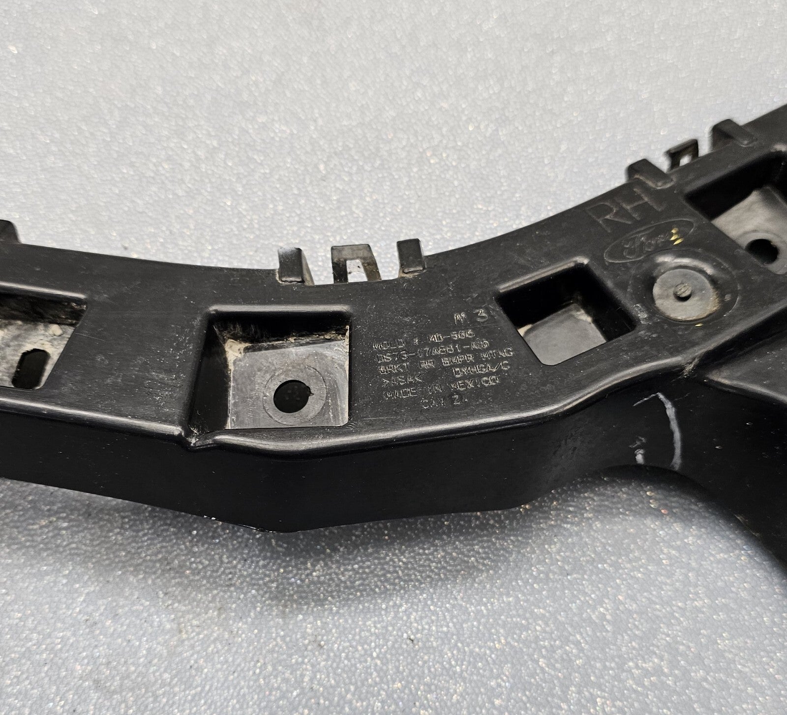 🔥2013-2018 Ford Fusion Rear Bumper Bracket Right Hand OEM