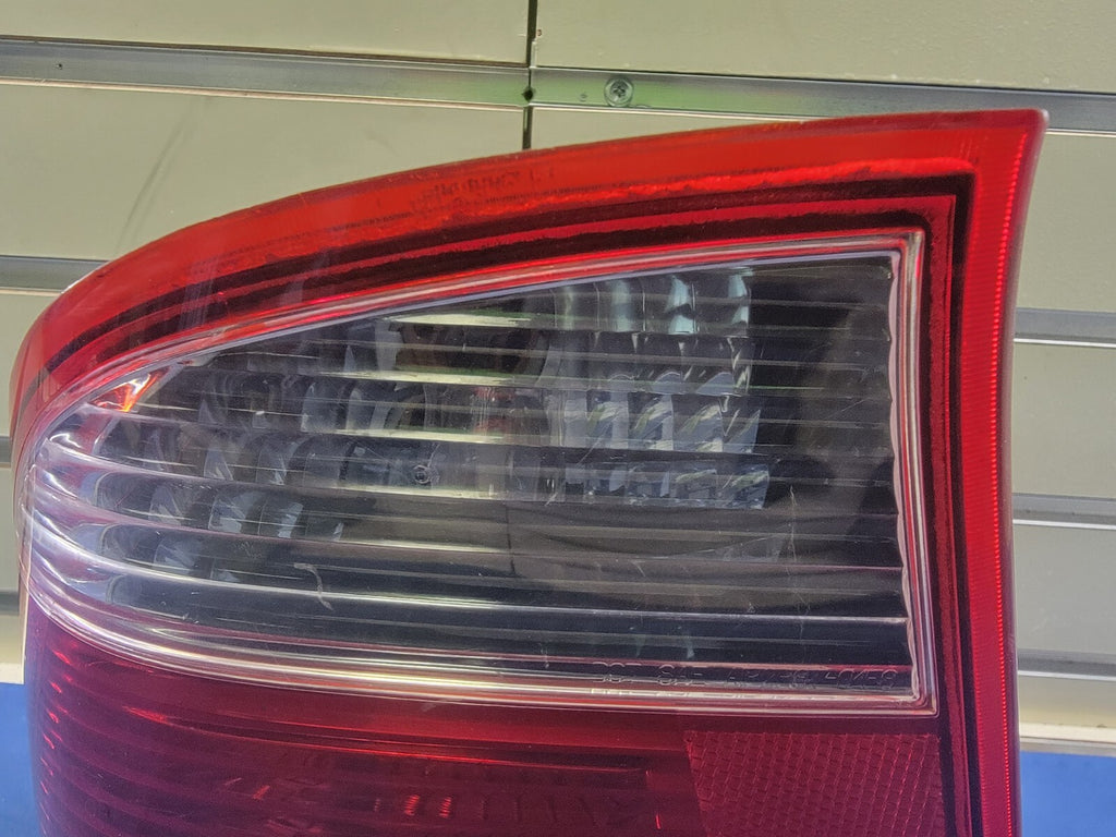 🔥2005-2007 Ford Focus Tail Light Lamp Left Driver Side Assembly Chrome
