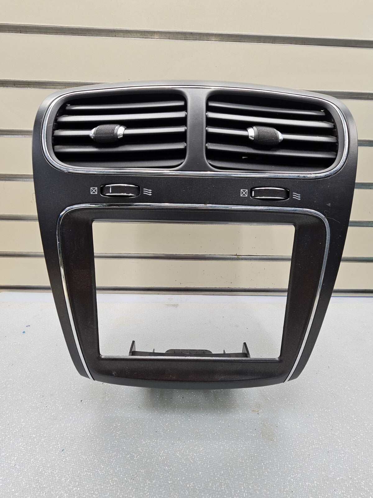 🔥2011-2020 Dodge Journey Center Dash Radio Trim Bezel Air Vents OEM BLACK
