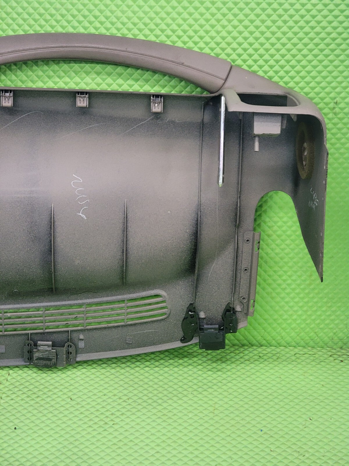 99-06 SILVERADO SIERRA TAHOE Upper Dashpad Cap Cover Top Dashboard LIGT GRAY DP1