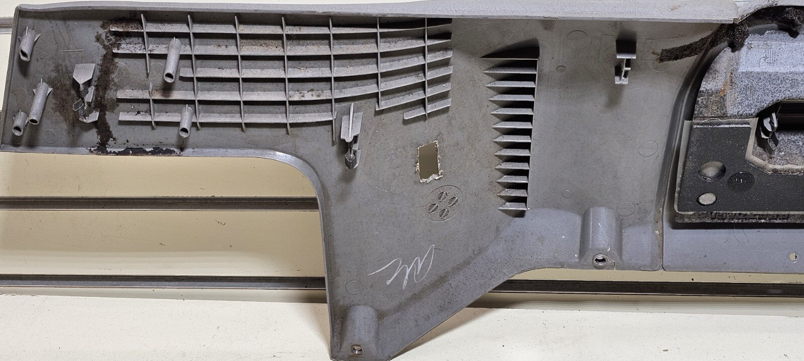 🔥95-99 CHEVY GMC TRUCK CK INSTRUMENT PANEL DASH KNEE BOLSTER PANEL GRAY OEM