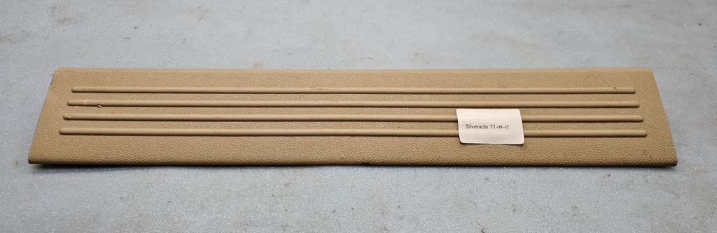 🔥07-14 SILVERADO SIERRA LEFT FRONT CREW CAB DOOR SILL SCUFF PLATE TRIM TAN