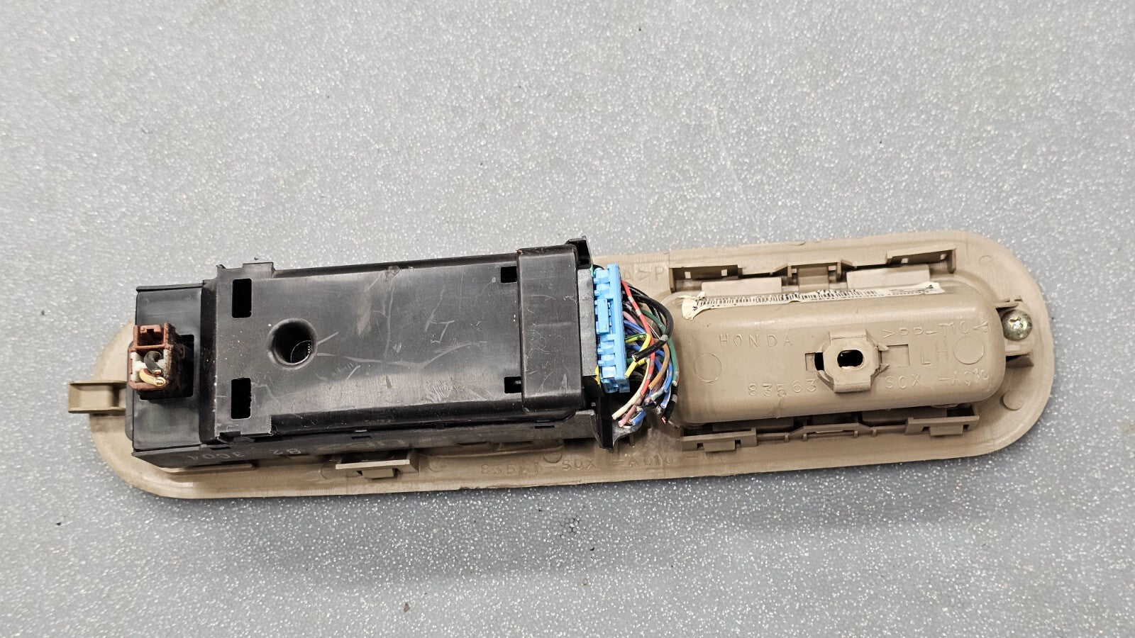 🔥99-04 Odyssey Front Left Driver Door Master Window Switch Bezel Assembly Tan