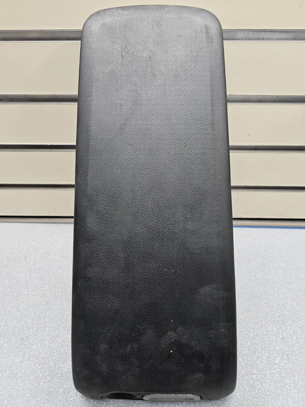 🔥07-12 Mazda CX-7 Center Console  Leather Armrest Top Lid Cover Assembly Black