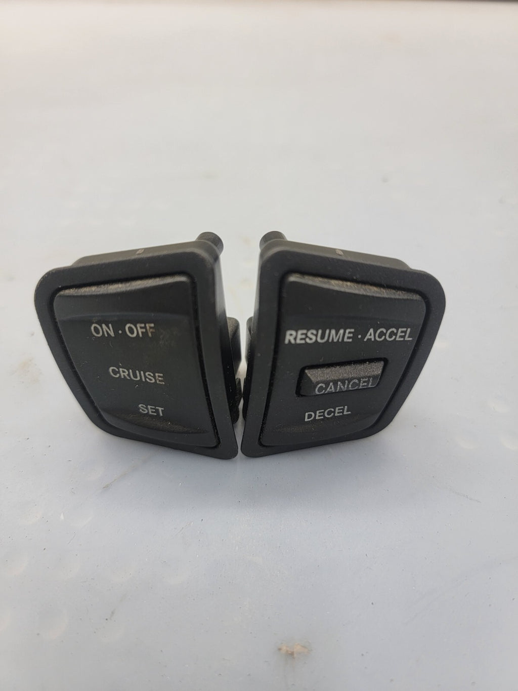 05-07 Jeep Commander   Grand Cherokee OEM Cruise Control Switches/ JC