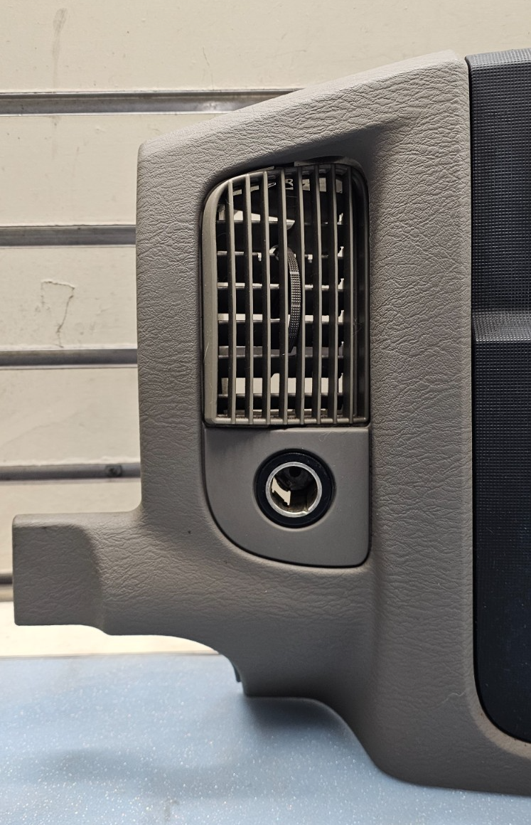 🔥02-05 Dodge RAM Dash RADIO Bezel Climate Trim Panel   Vents Storage BLACK B10