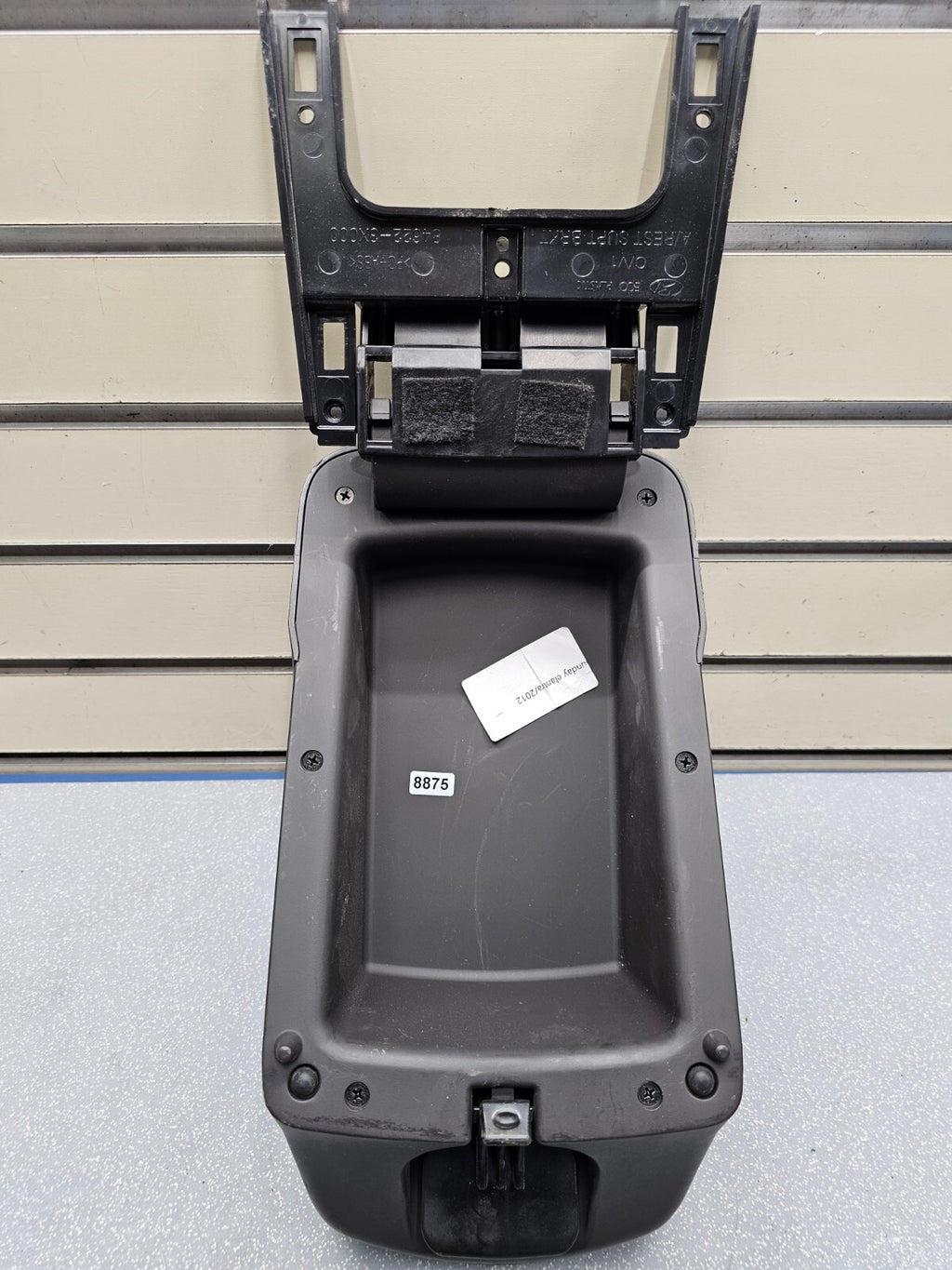11-13 Hyundai Elantra Center Console Leather Armrest Lid Top Pad Assembly Black