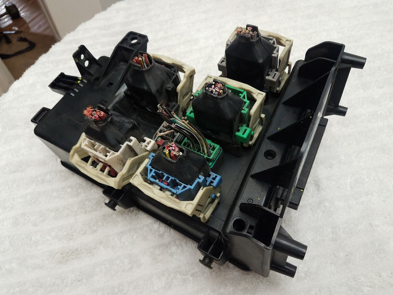 🔥02-05 DODGE RAM 1500 2500 UNDER HOOD GAS FUSE BOX RELAY PANEL POWER