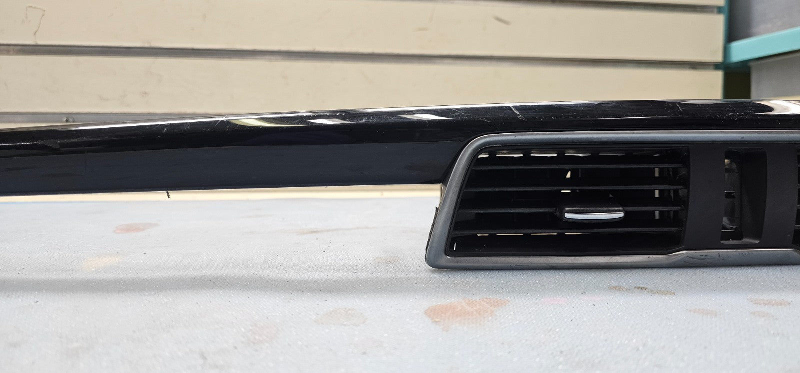 🔥2014-2018 Mazda 3 Front Center AC Dash Vent Trim Panel Hazard Switch OEM