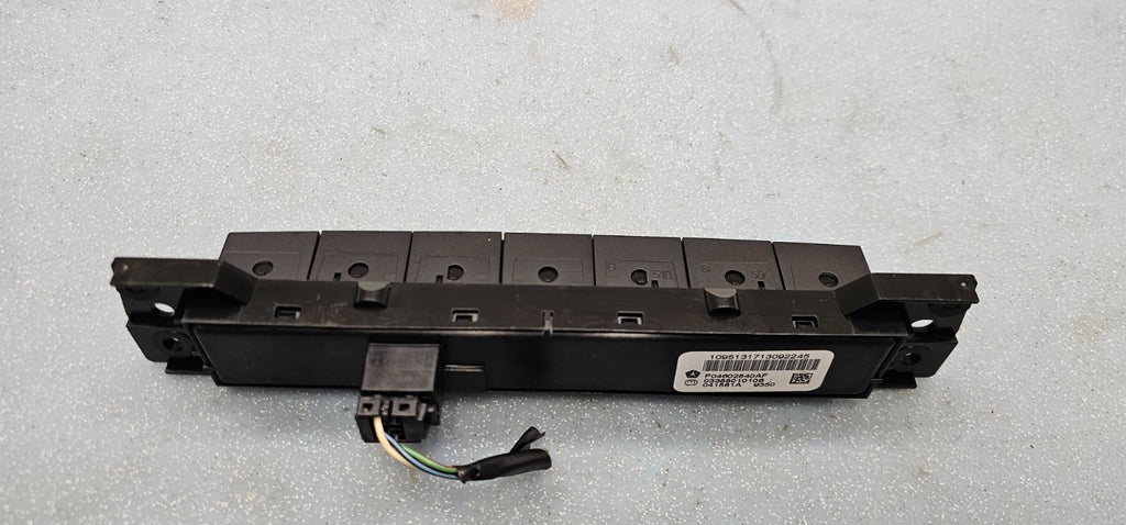 🔥08-10 Jeep Commander Grand Cherokee Dash Mounted Heated Seat Control Switch