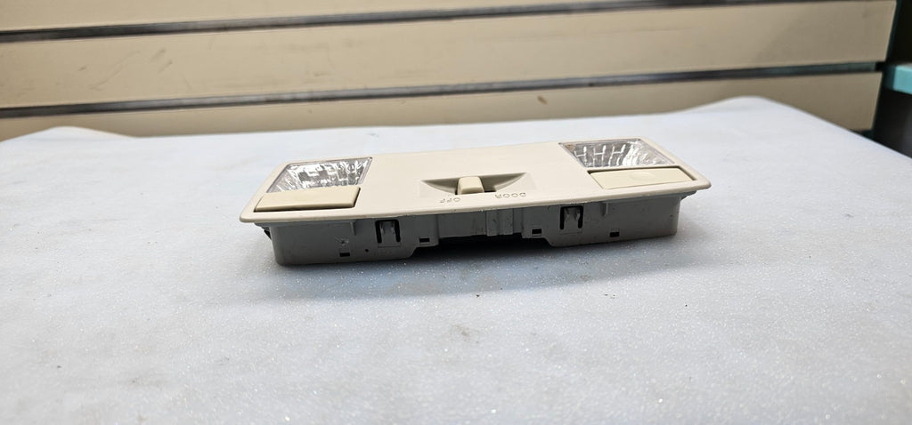 🔥03-08 MAZDA 6 RX8 OVERHEAD ROOF CONSOLE DOME MAP LIGHT LAMP STORAGE TAN