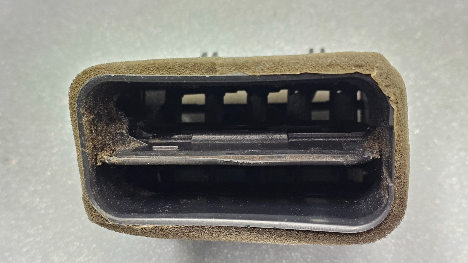 🔥 06-09 Fusion Milan Dash Left Driver AC A/C Air Vent Heater Panel Tan