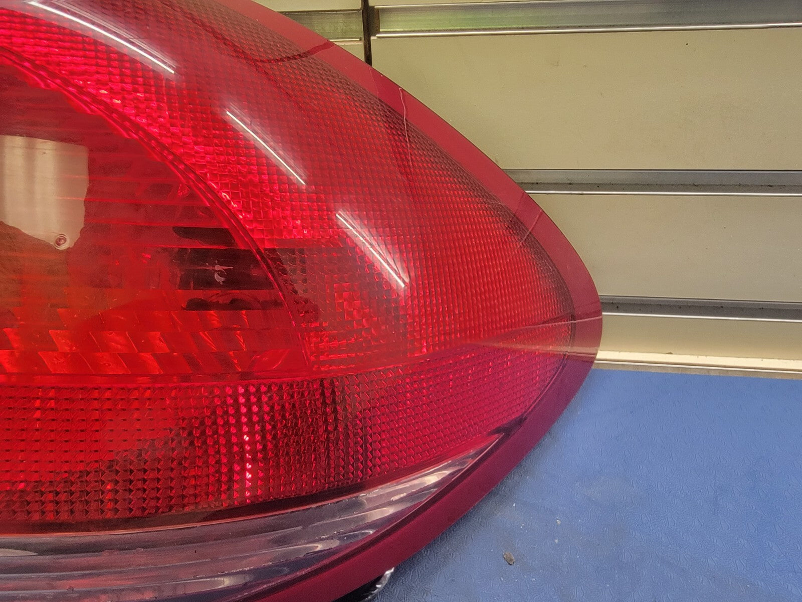 🔥2004-2007 Ford Taurus Tail Light Lamp Right Passenger Side Assembly Chrome