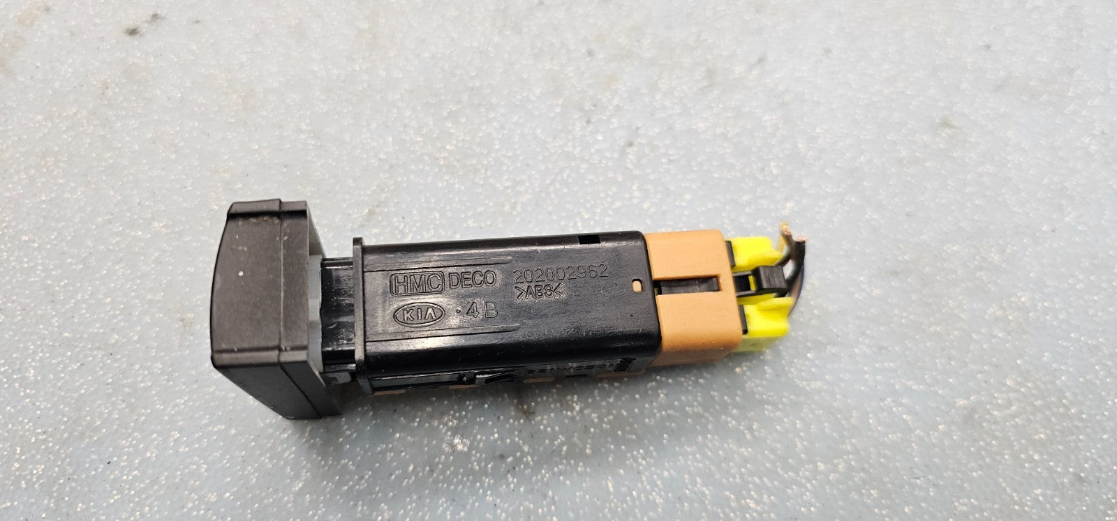 🔥09-12 HYUNDAI SANTA FE Rear Window Heating Heated Switch Button Assy Black OEM