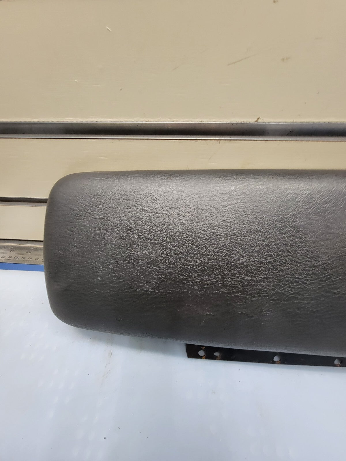 🔥2001-2007 Dodge Dakota/ Durango Center Console Lid Bracket Armrest Black