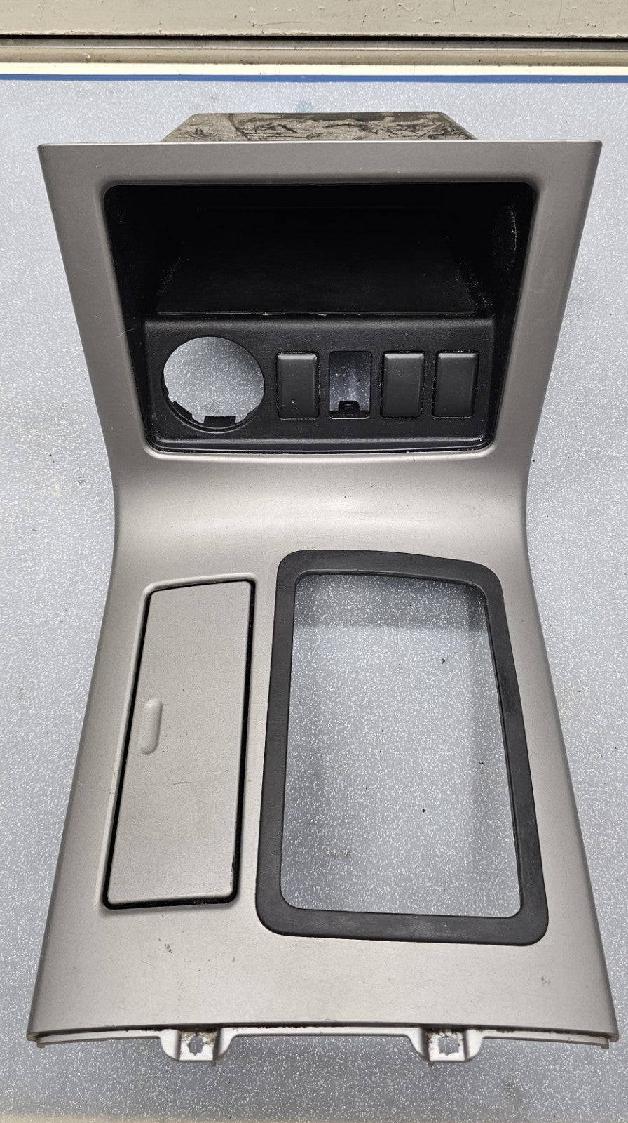 🔥05-12 NISSAN PATHFINDER CENTER CONSOLE SHIFTER SHIFT STORAGE BEZEL TRIM SILVER