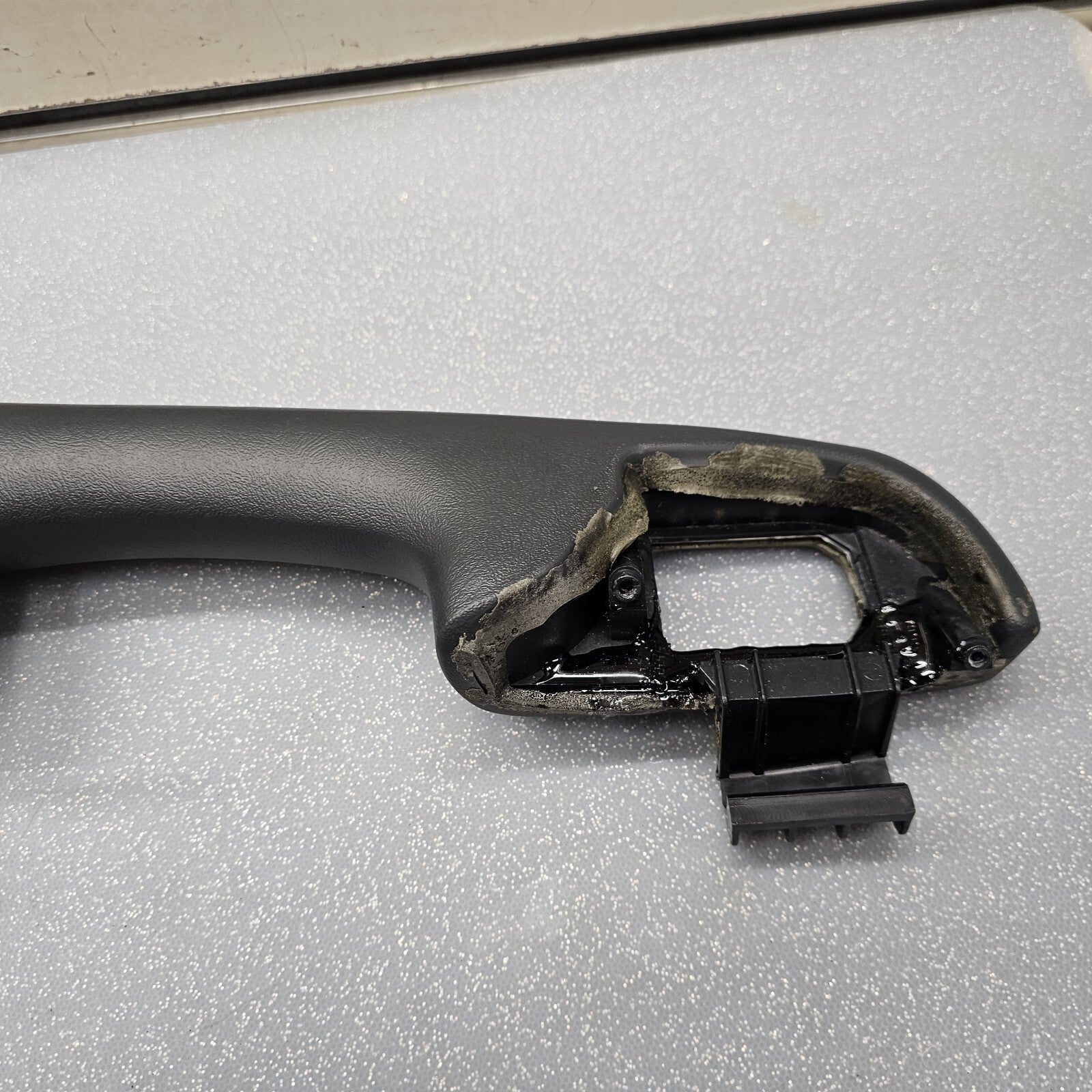 🔥99-06 Chevrolet GMC Silverado Tahoe Rear LEFT Door Armrest Handle GRAPHITE H3