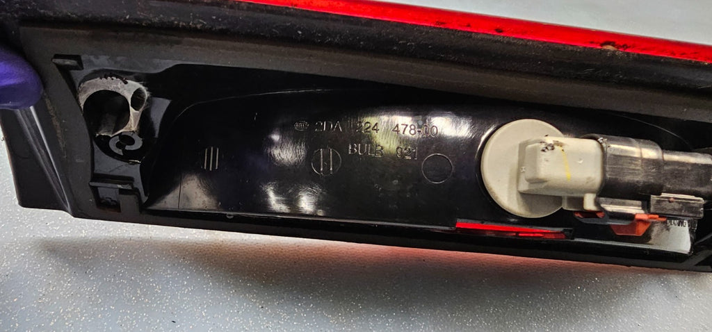 🔥2004-2009 Dodge Durango Third Brake Light High Mount Stop Lamp OEM