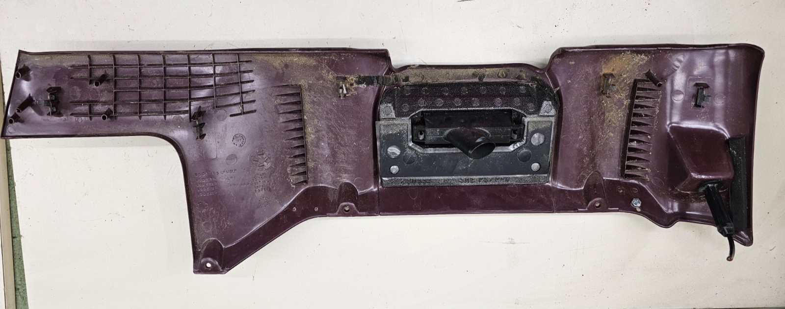 🔥95-99 CHEVY GMC TRUCK CK INSTRUMENT PANEL DASH KNEE BOLSTER PANEL RED OEM