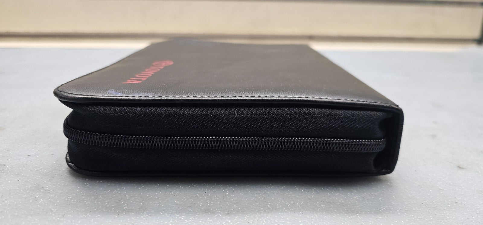 2002 Toyota Camry Corolla Tundra Tacoma Rav4 Celica Sequoia Portfolio Book Cover