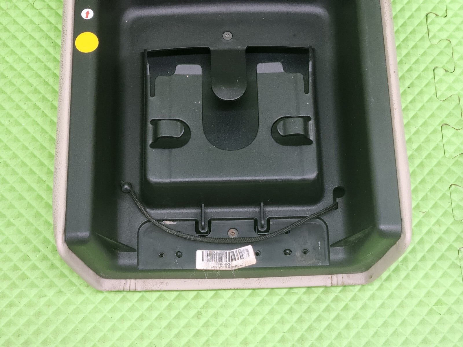 2007-2014 Ford Expedition Center Console Cover Armrest Lid GRAY OEM