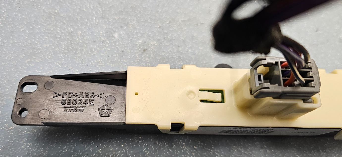 🔥01-07 CARAVAN Grand Caravan Town & Country  warning HAZARD LIGHT SWITCH BLACK