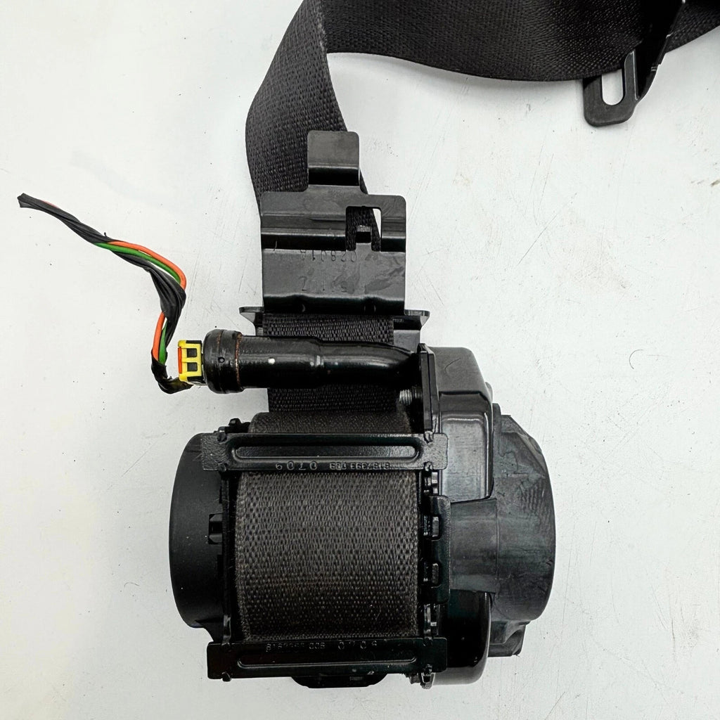 2011 Chevrolet Equinox Front Left Driver Seat Belt Retractor With Bolt