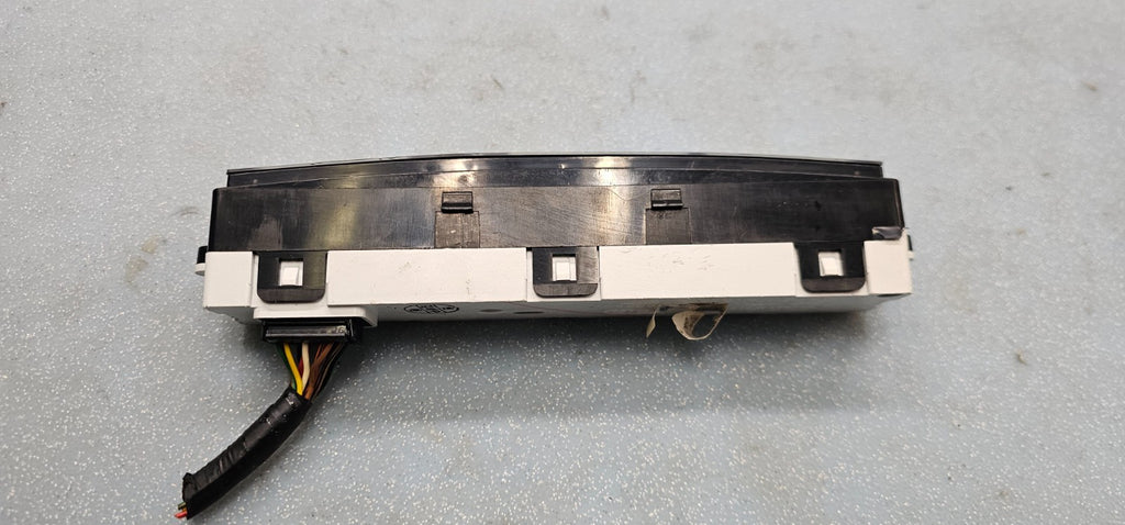 🔥03-09 KIA SORENTO Digital Clock Display Screen Black OEM