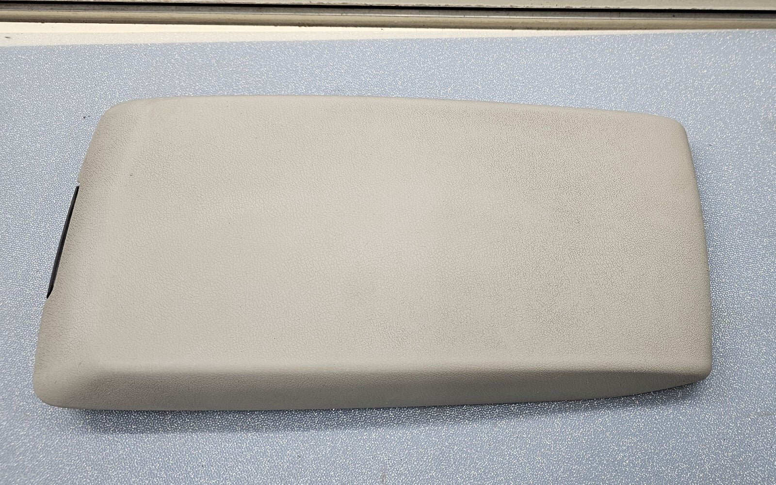 🔥05-07 Chrysler 300 Dodge CHARGER Center Console ARMREST Lid Cover TAN L28