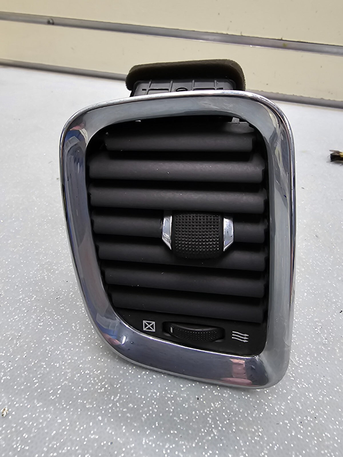 🔥11-18 DODGE DURANGO FRONT DASH LEFT OUTER AIR VENT HEATER CONDITIONING GRILLE