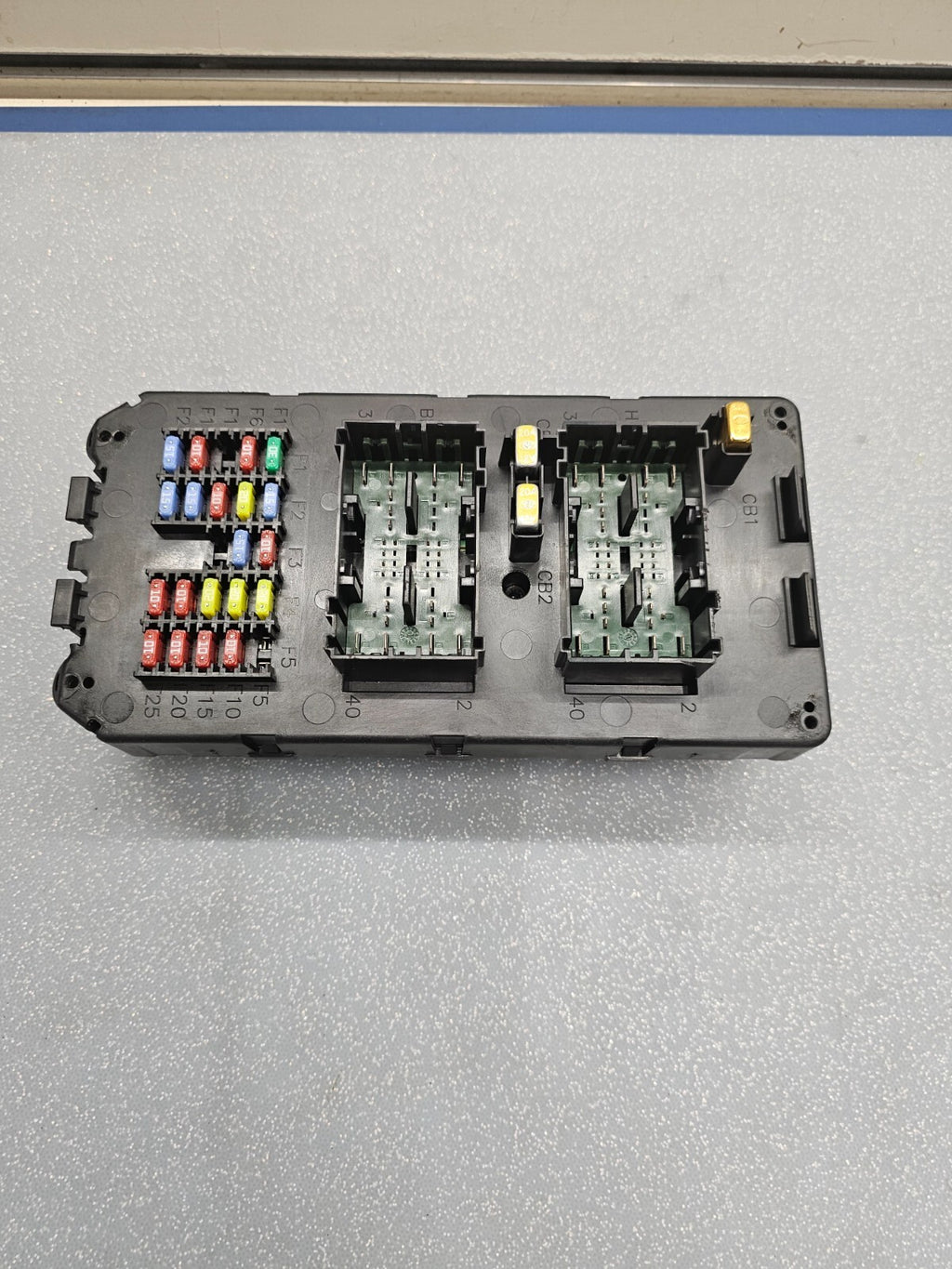 🔥05-06 Jeep Grand Cherokee Commander Body Control Module BCM Fuse Junction Box