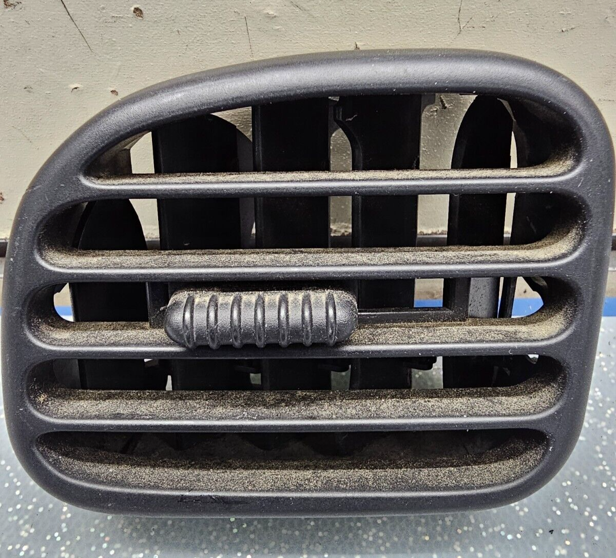 98-01 Dodge Ram Dash Right Passenger Heater Climate Air Vent Filter Conditioner