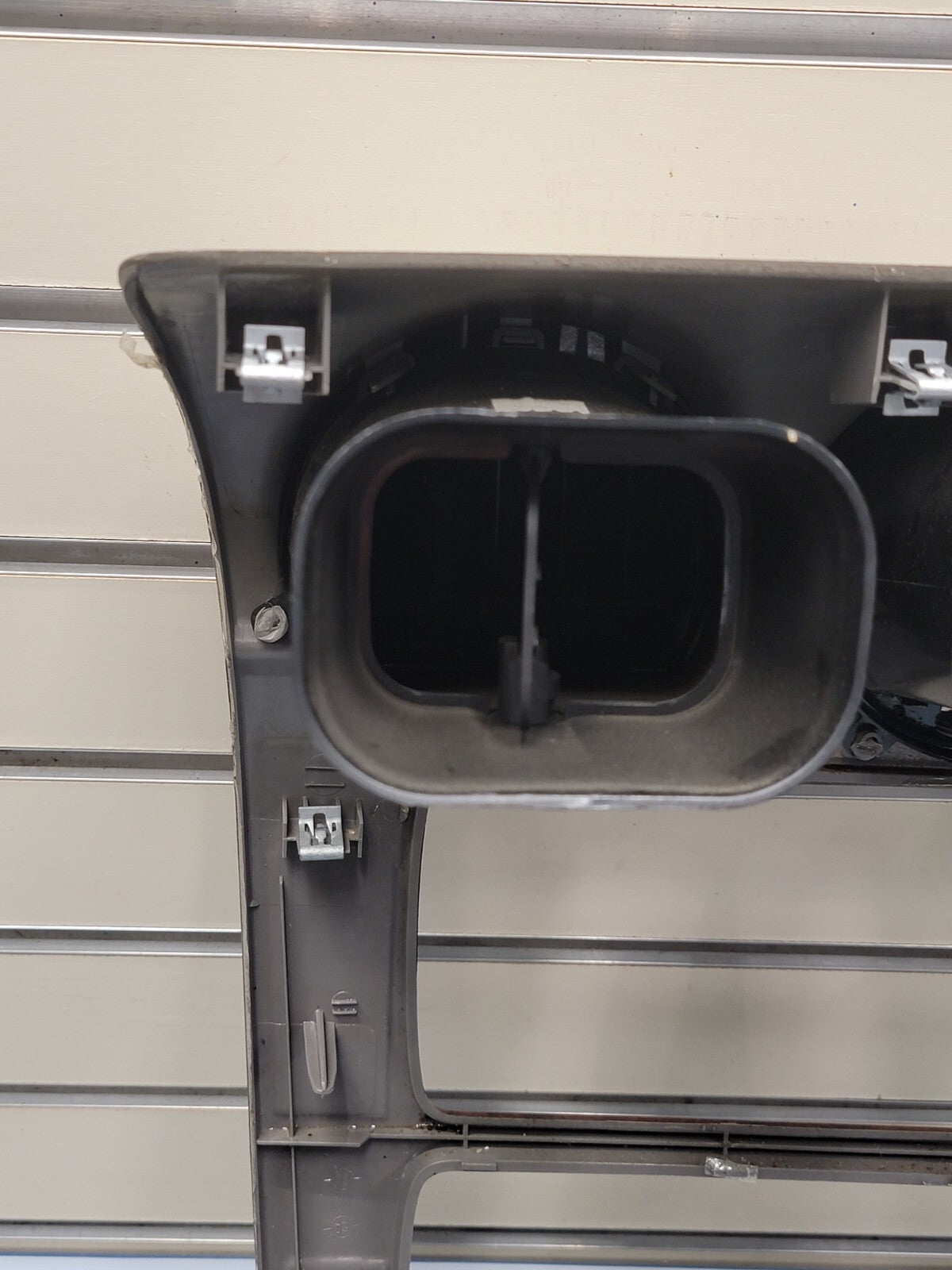 🔥03 - 08 GMC ENVOY XL WOODGRAIN FRONT UPPER RADIO DASH VENT BEZEL TRIM B45