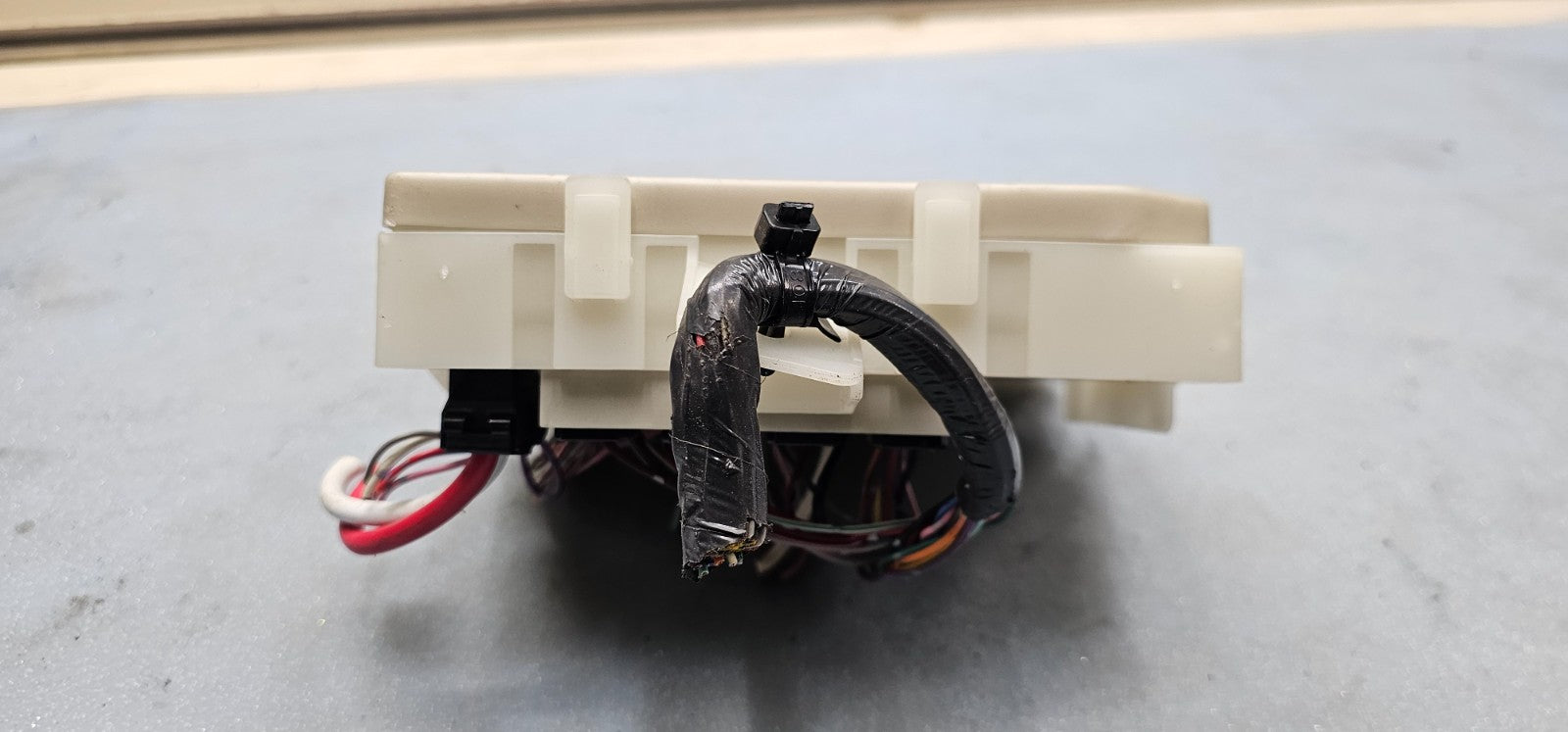 🔥06-10 Nissan Titan Armada Fuse Box Body Control Distribution Module Assembly