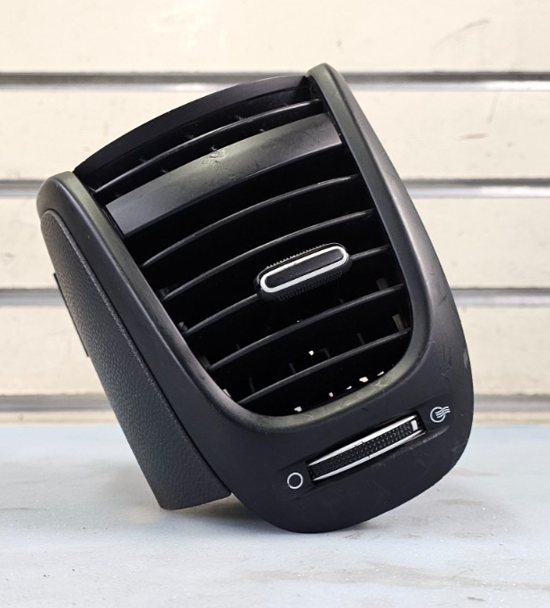 🔥2014-2016 Kia Soul Front Left Driver Dash Air Vent OEM