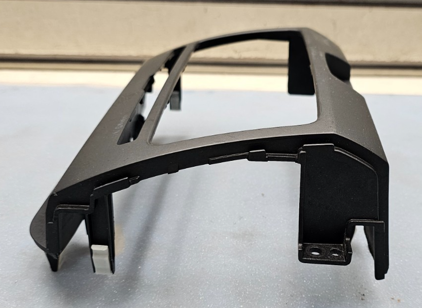 🔥11-16 KIA SPORTAGE Center Dash Radio Bezel W/ Hazard Bezel BLACK OEM