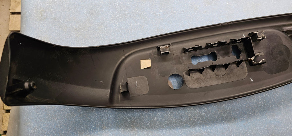 🔥2006-2008 CHEVROLET IMPALA DRIVER SEAT OUTER PANEL GM BLACK OEM