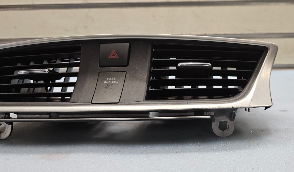 🔥 13-16 Nissan Sentra Dash Center Air  Vent Heater Conditioning Black Silver