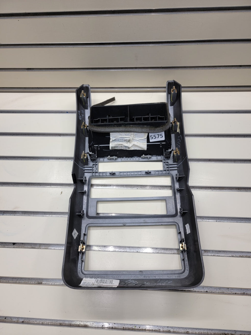 🔥2009-2010 DODGE JOURNEY DASH RADIO TRIM BEZEL OEM silver
