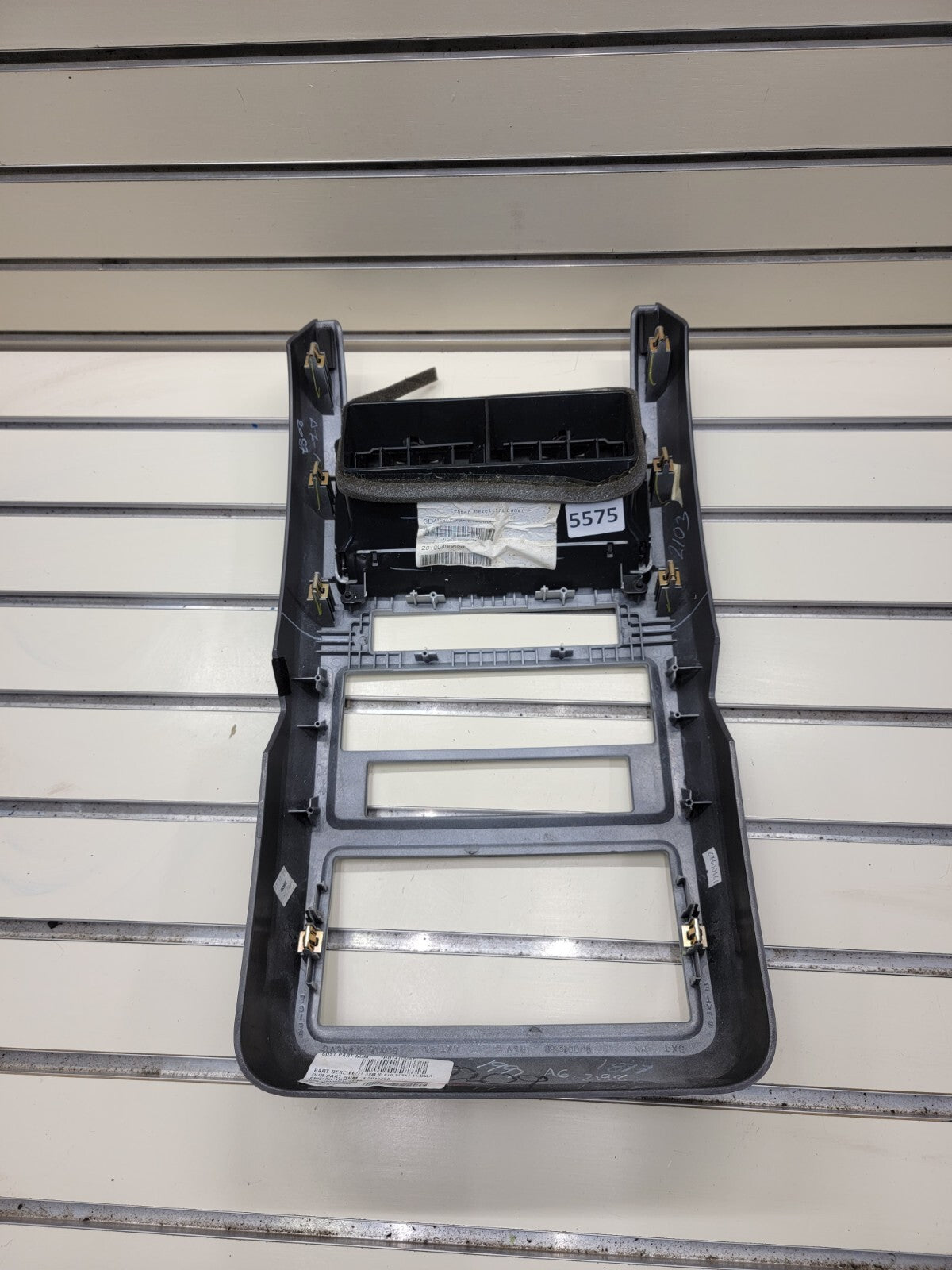 🔥2009-2010 DODGE JOURNEY DASH RADIO TRIM BEZEL OEM silver