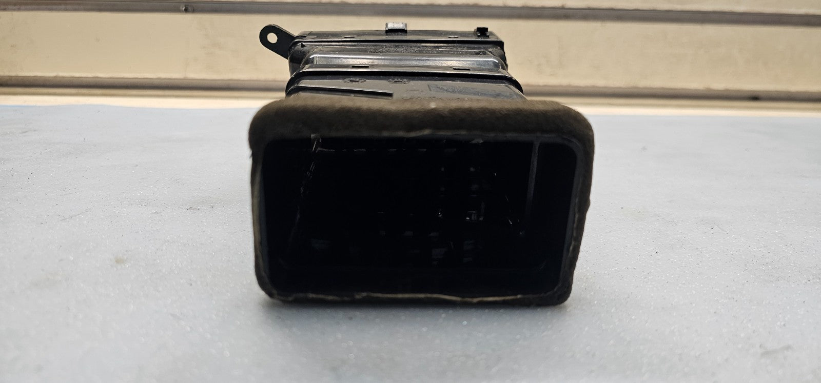 🔥05-10 SPORTAGE DASH RIGHT PASSENGER AIR VENT HEATER CONDITIONING CLIMATE BLACK