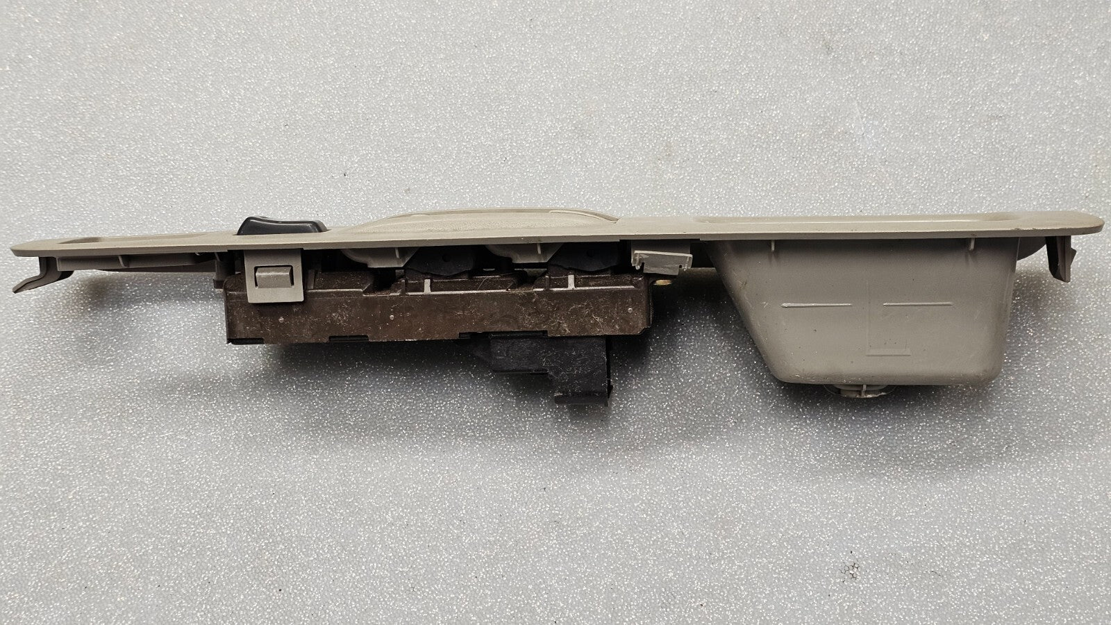 02-06 Camry Sienna Front Left Driver Master Power Window Switch Assembly LT Tan