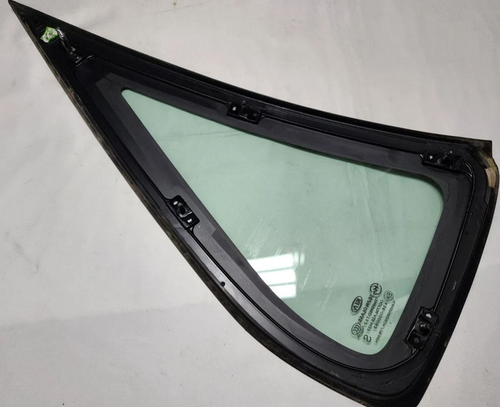 🔥12-13 Kia Forte 5 Hatchback LEFT Drivers REAR Quarter Glass Assembly