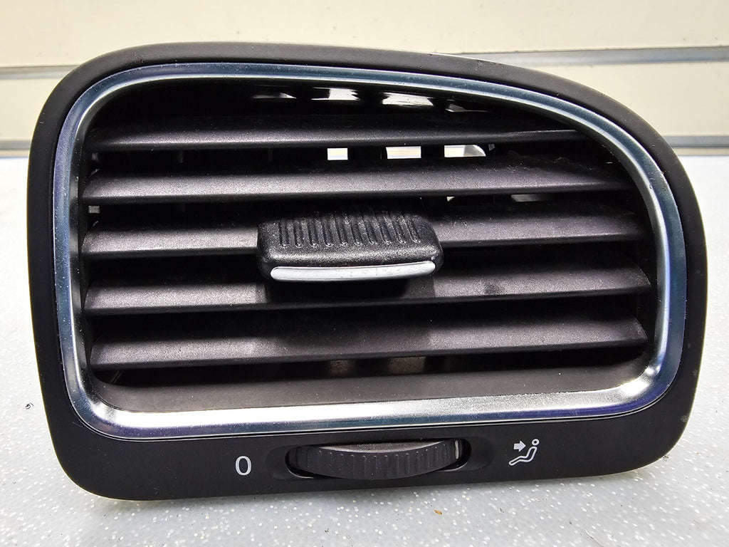 🔥2010-2014 Volkswagen Golf RH Right Center Dash AC Air Vent Heater Trim OEM