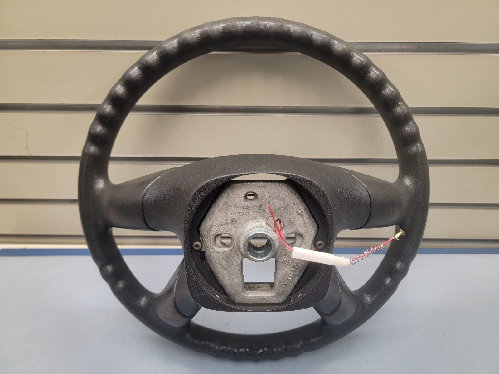 02-09 Trailblazer Envoy03-06 SILVERADO SIERRA YUKON STEERING WHEEL LEATHER BLACK