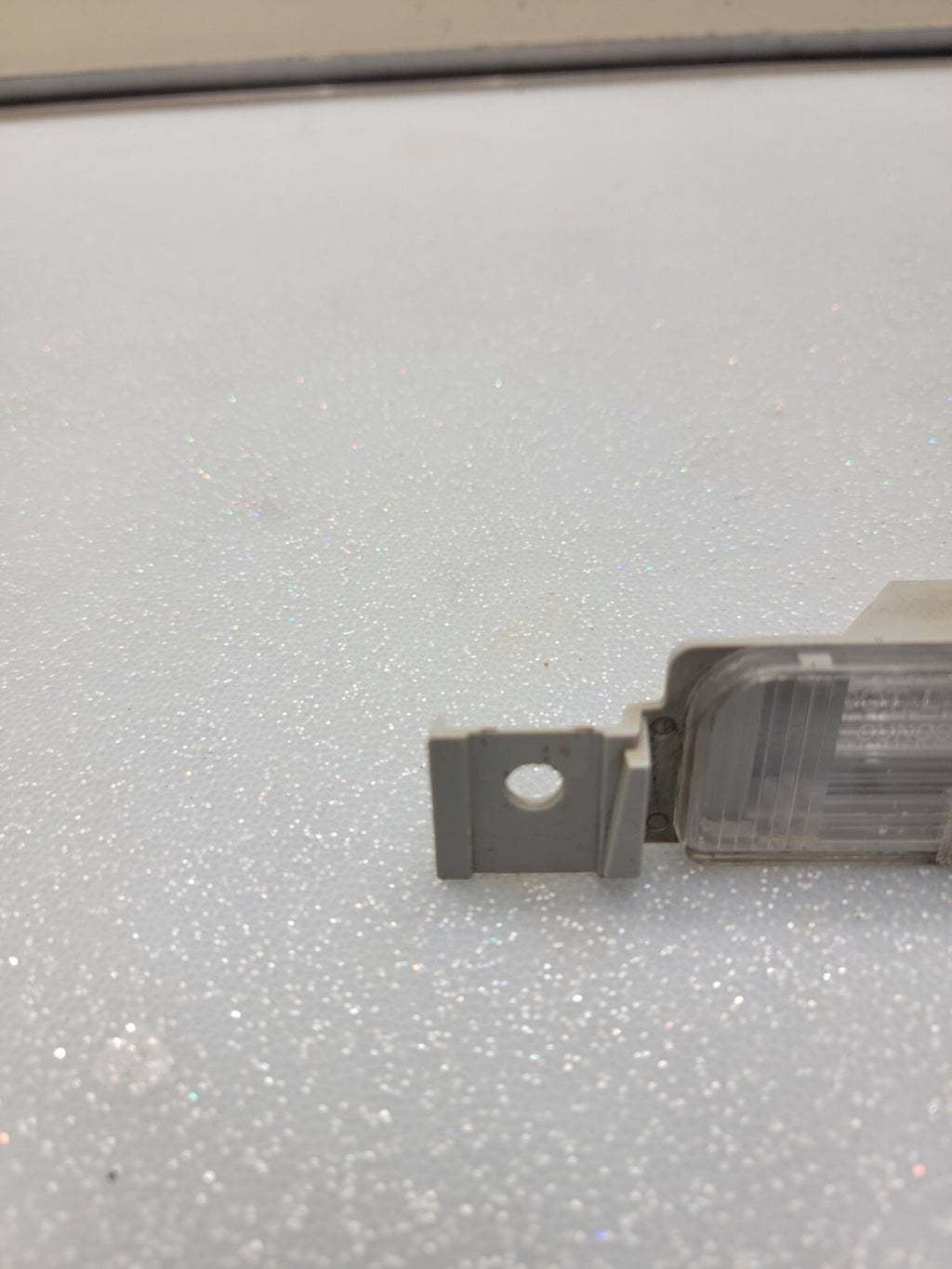 🔥08-12 CHEVY MALIBU 07-09 SATURN AURA LICENSE PLATE LIGHT LAMP ASSEMBLY OEM