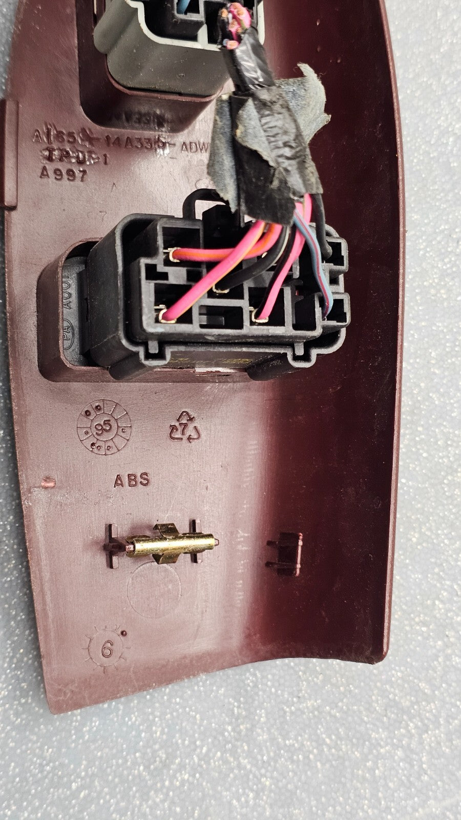 🔥97-01 FORD F150 RIGHT PASSENGER FRONT POWER DOOR WINDOW LOCK SWITCH RED OEM