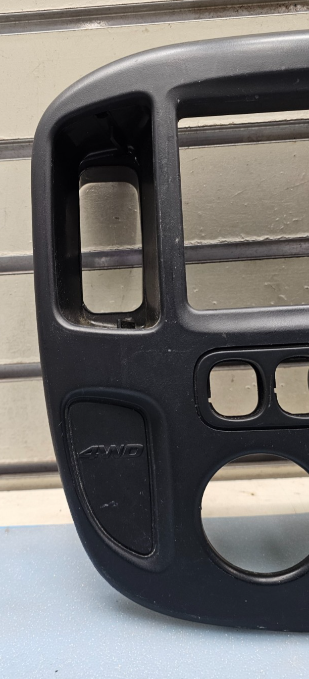 🔥01-07 FORD ESCAPE CENTER DASH RADIO A/C CLIMATE TRIM BEZEL BLACK OEM