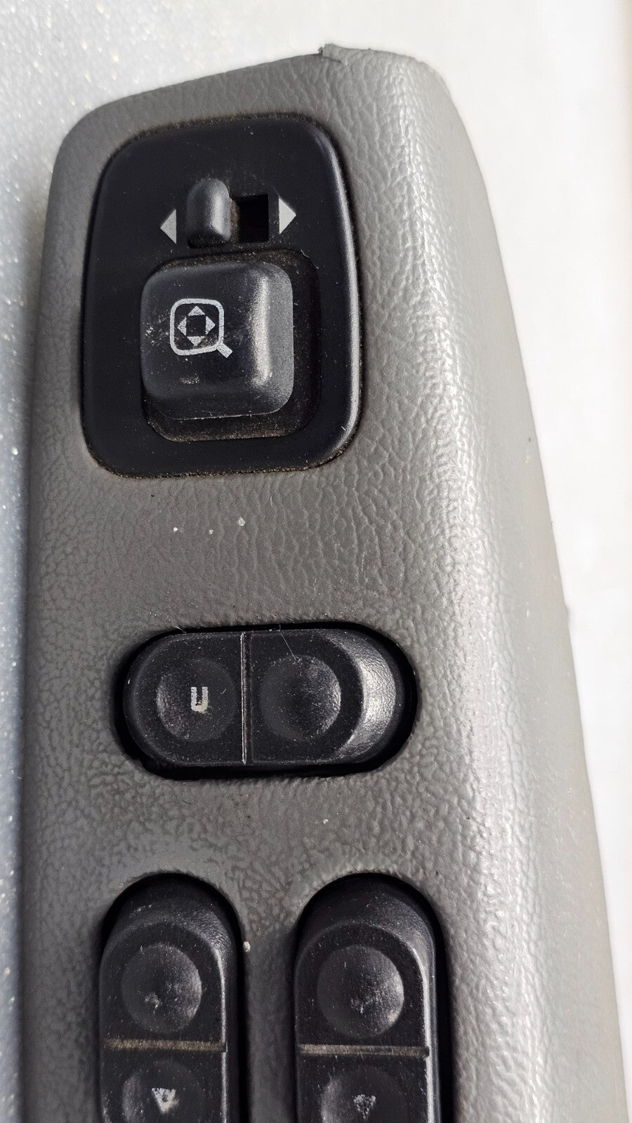 03-08 Ford  E150 E250 E350 Left Driver Door Mirror Window Power Lock Switch Gray